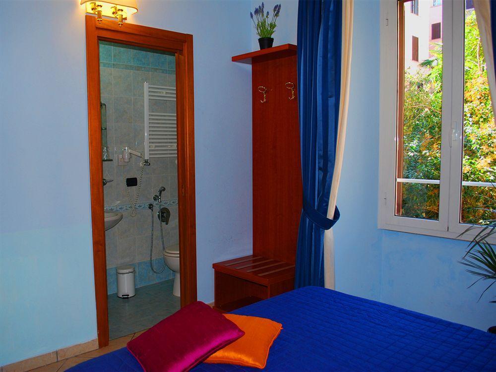 Ad Hoc Domus Colosseo Bed & Breakfast Rome Exterior photo