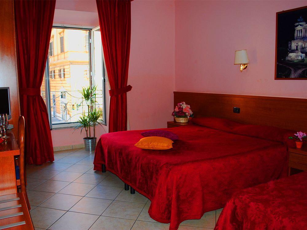 Ad Hoc Domus Colosseo Bed & Breakfast Rome Exterior photo